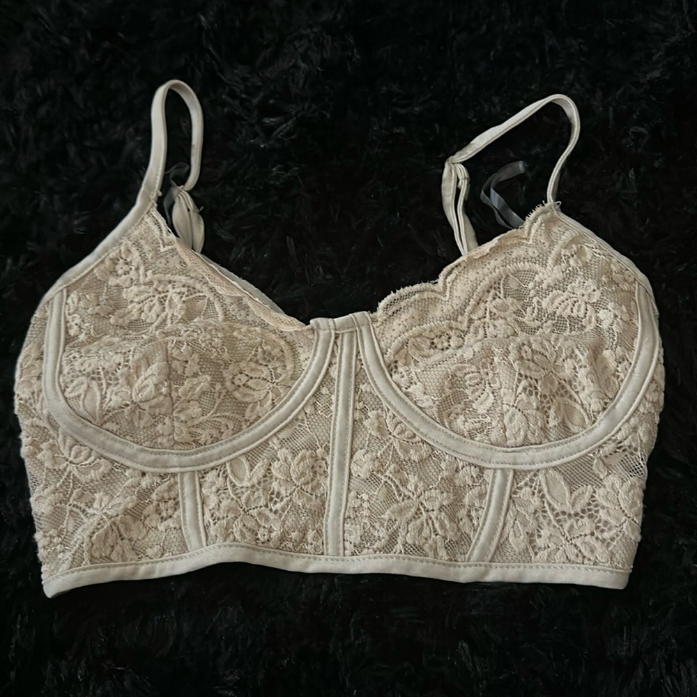 Beige Lace Crop Tank